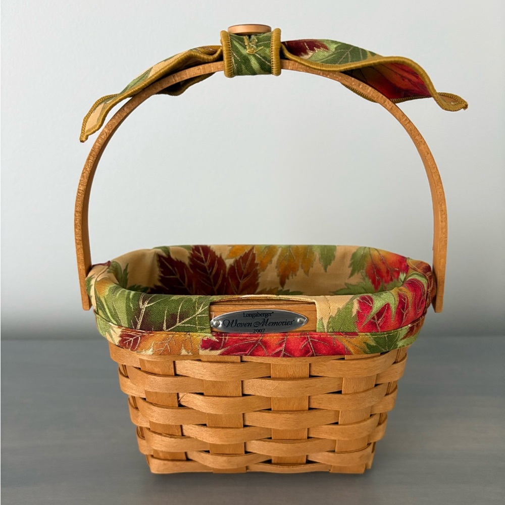 Longaberger Woven Memories Basket With Lining 3.5 X 7 X 9 Inches Signed AM 2007